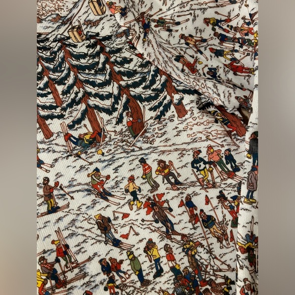 Where’s Waldo Crewneck Ugly Christmas Tree Sweater 2XL - Picture 5 of 11